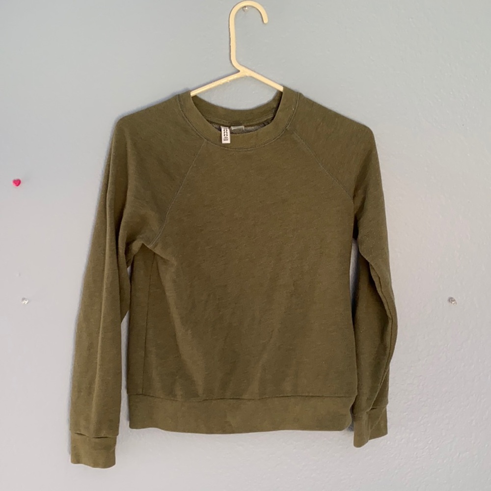 Navy green long sleeve!